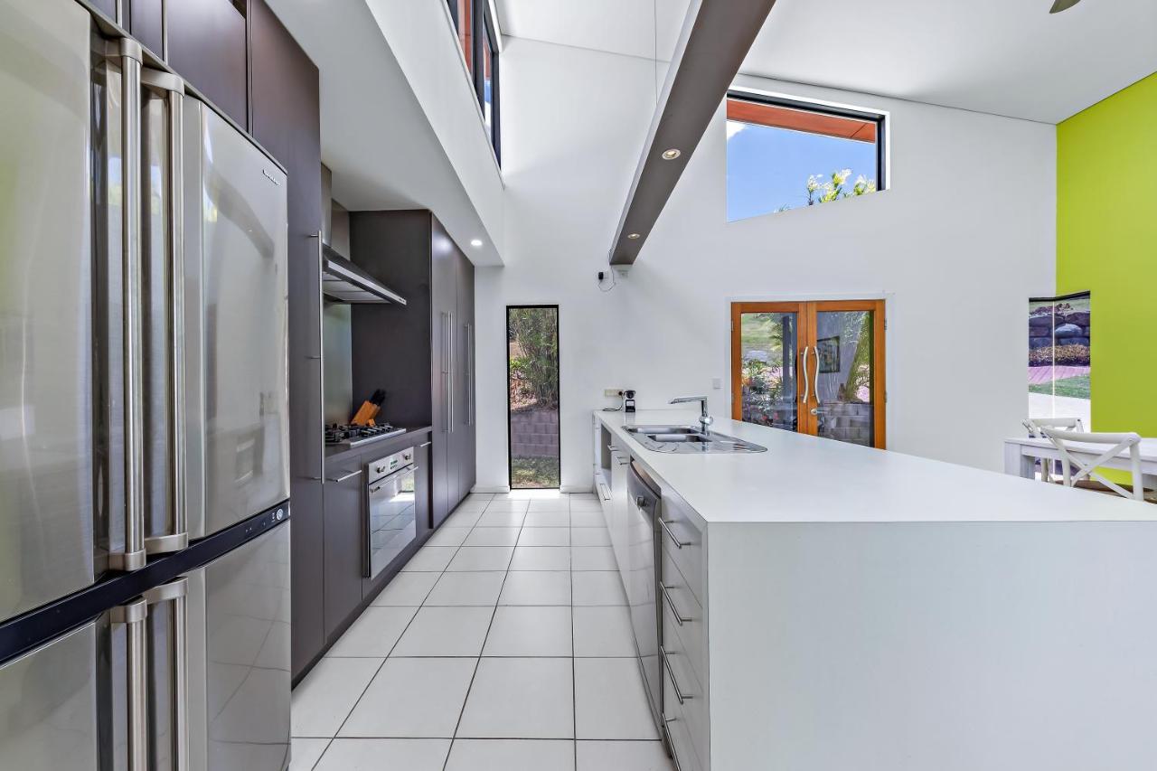 Hilltop Views - Cannonvale Airlie Beach Exterior foto